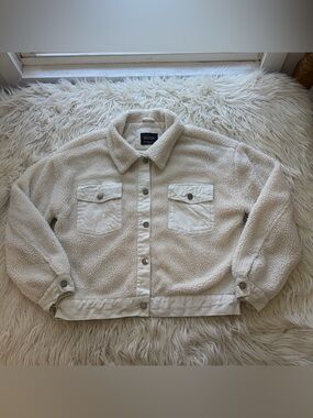 Stoosh White Faux Shearling Sherpa Fleece Trucker Jacket Women’s Size M